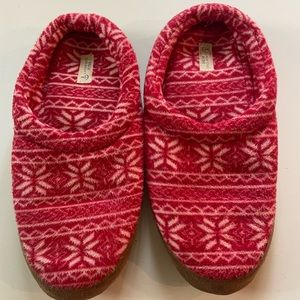 Lands End’ Kids Red Fleece Slippers Size 6